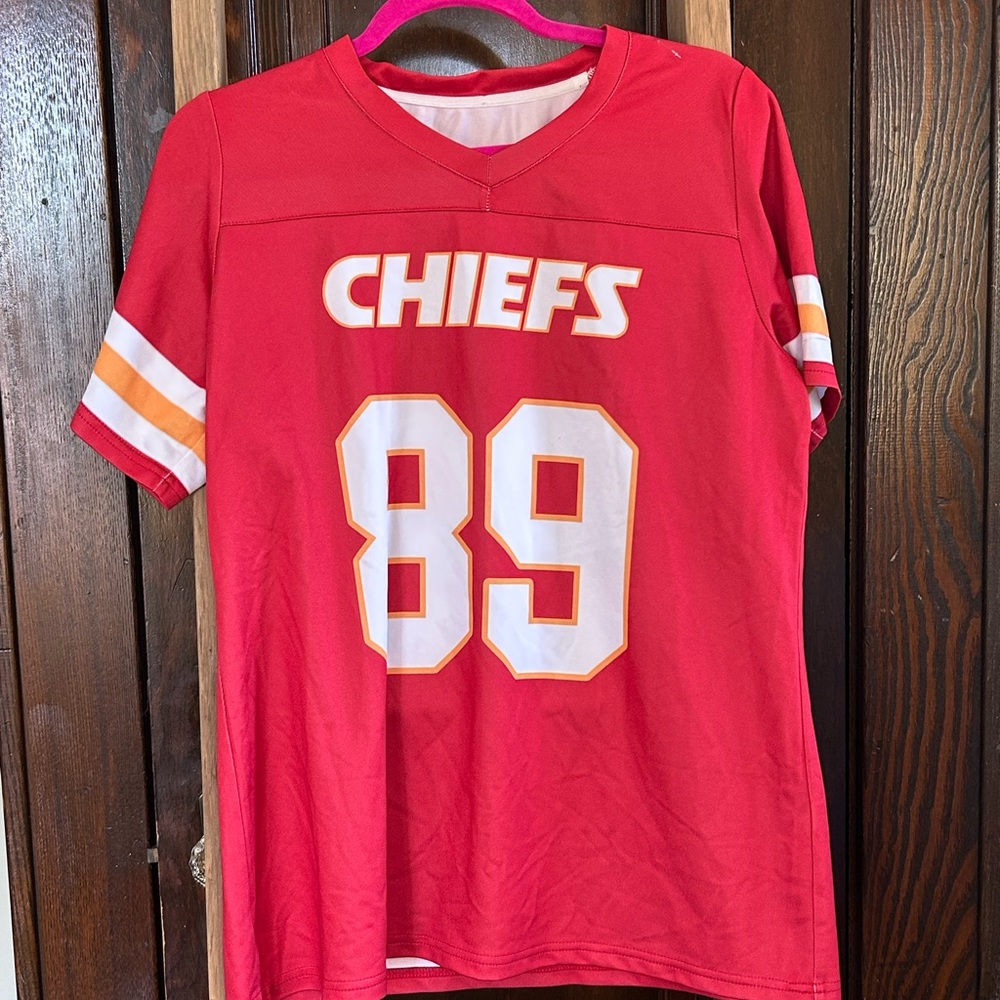 Go Sports! Taylor Swift inspired Red Chiefs 89 Jersey, size L